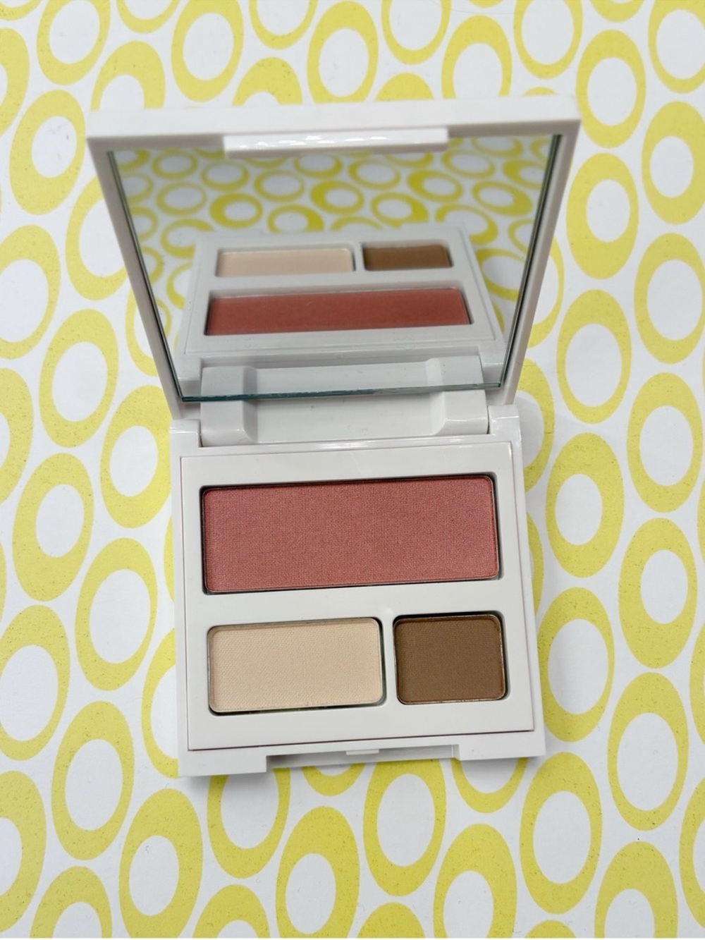 Clinique Eyeshadow & Blush Palette